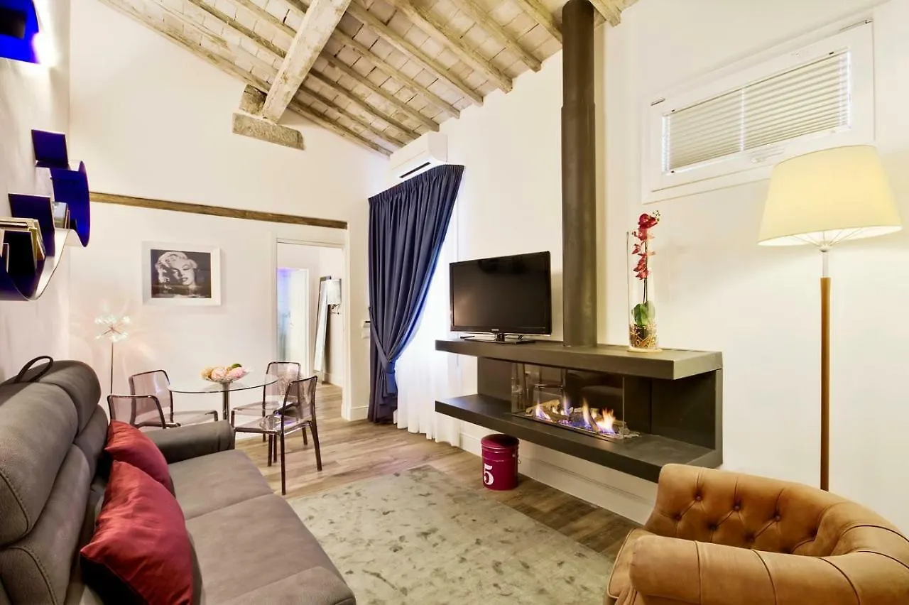 Timeless Beauty City Centre Apartment Florence